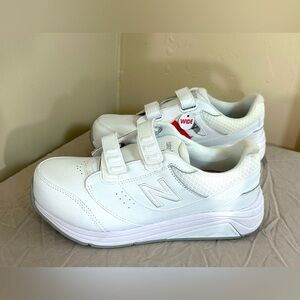 NWT New Balance 928v3 Men’s 8 / Women’s 9.5 Wide White Leather Velcro Walking